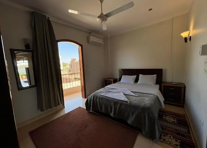 Luxor Plaza House