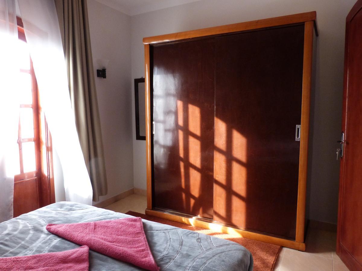 Plaza House